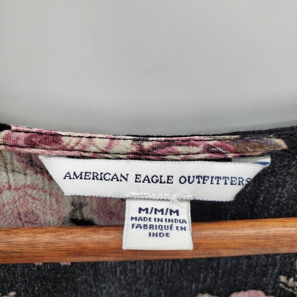 American Eagle Womens Boho Bell Sleeve Floral Romper Shorts Sz M V-Neck Pockets - Picture 9 of 16